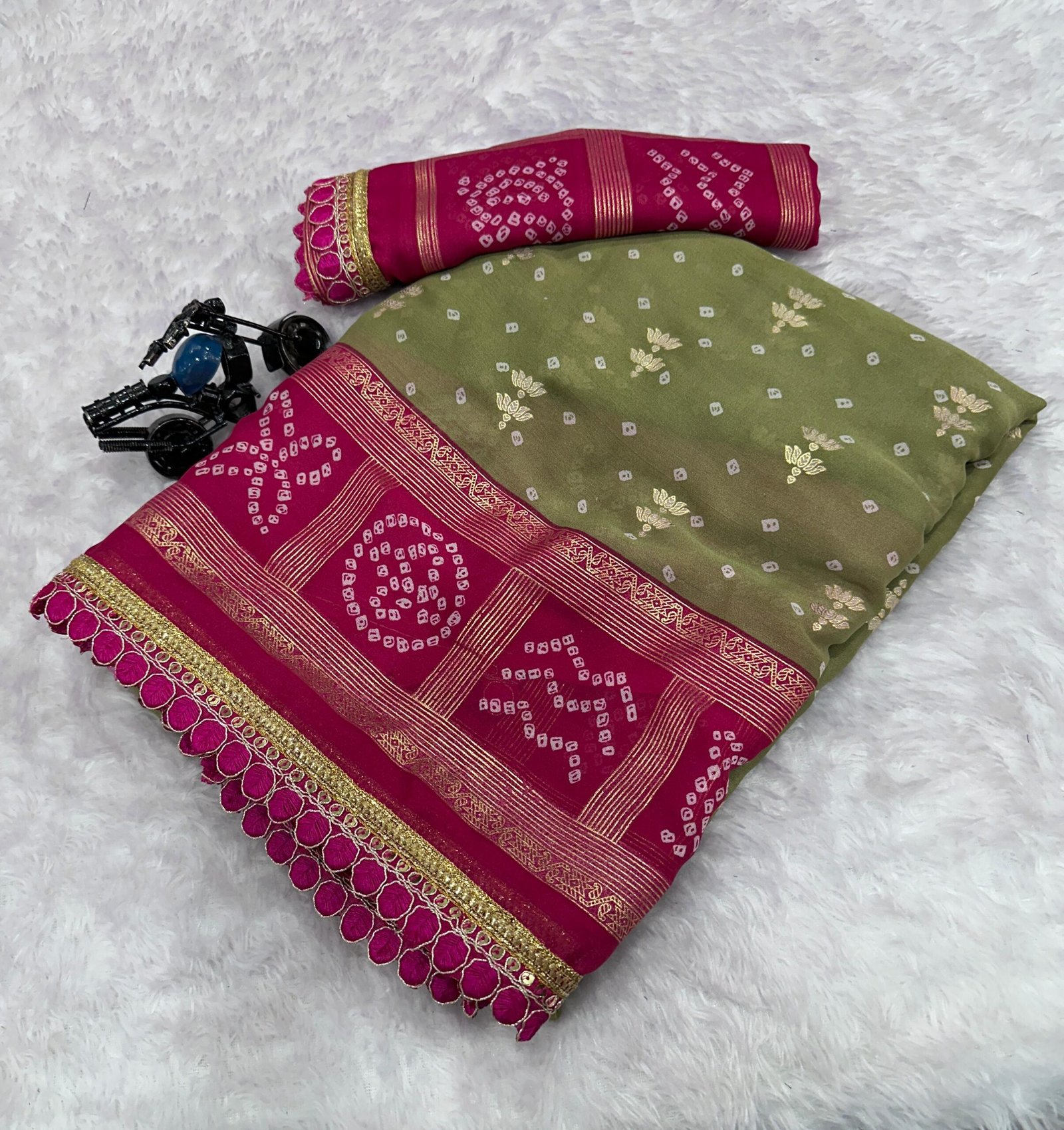 Elegant Foil Print Saree with Embroidery Lace Work – 5.5 Meter Soft Saree - Image 8
