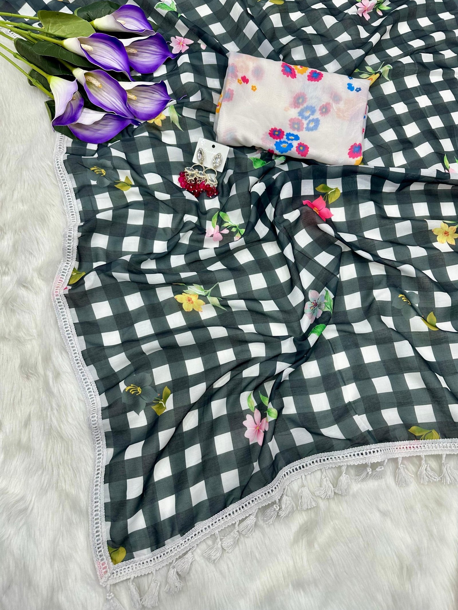 Pure Mal Cotton Saree with Digital Print & Lace Border for Summer Wear - Image 13