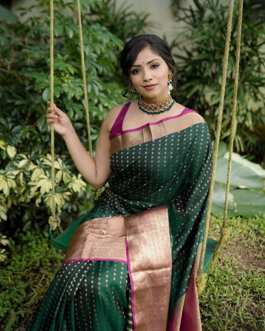 Soft Lichi Silk Saree with Rich Pallu & All-Over Jacquard Work - Image 4