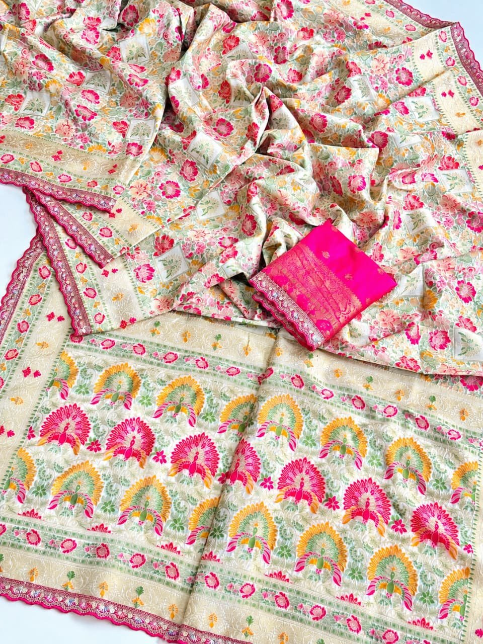 Pure Row Silk Pashmina Saree with Kashmiri Thread Jacquard Weaving & Meenakari Floral Jaal - Image 4